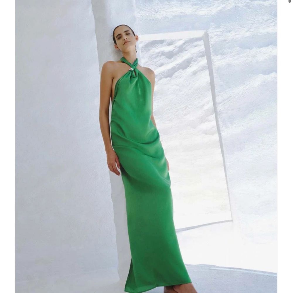 Elegant Green Evening Gown